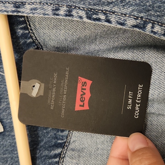 Levi's Jaylah Denim Vest - Picture 3 of 8